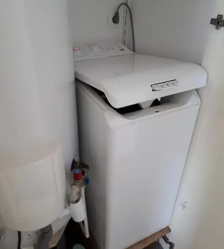 Annonce Professionnelle. 2 Avec Terrasse Sud, à 50m De La Plage, Pour 4 à 5 Personnes *