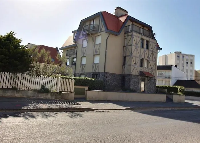 Annonce Professionnelle. 2 Avec Terrasse Sud, à 50m De La Plage, Pour 4 à 5 Personnes * Hardelot-Plage